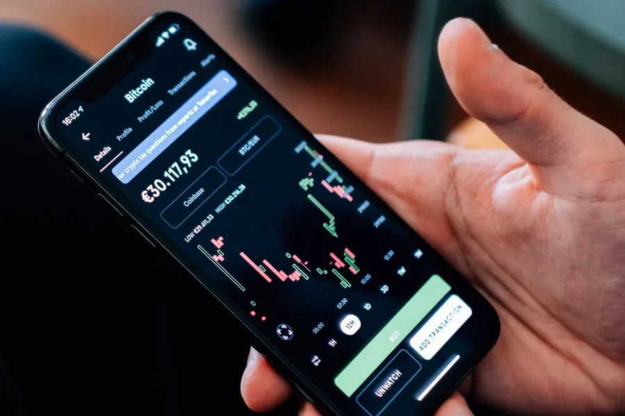 How to Build a Long-Term Crypto Portfolio